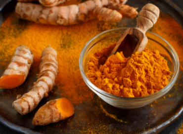 Turmeric powder, capsules SoilSaga Naturals B2B-ready for supplement makers